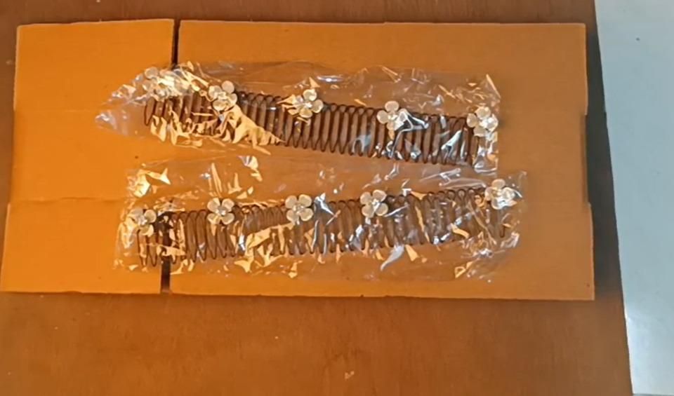 Hair Finishing Fixer Comb Clip Pack of 2